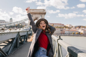 Welcome the Wave of Multi-Currency and Crypto Cards Boosting Spending