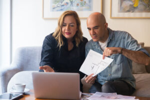 In-Depth Guide to Debt Consolidation: Advantages and Disadvantages